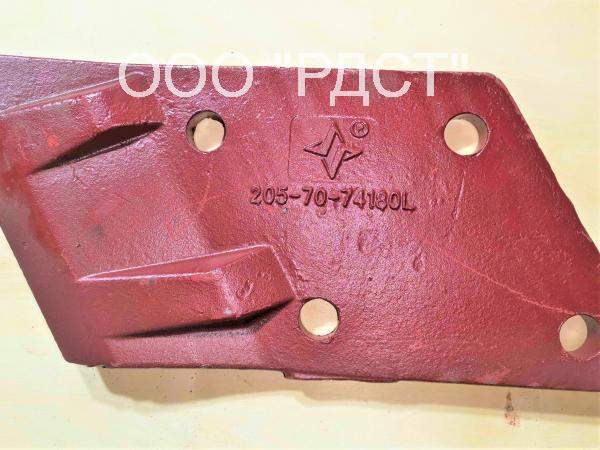 205-70-74180L Бокорез Komatsu (левый)