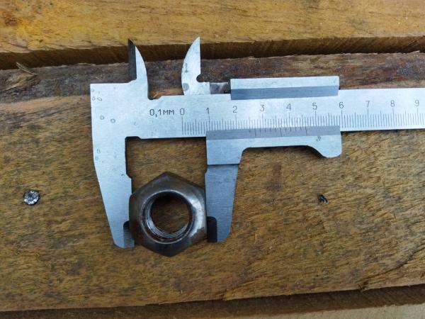 30246 / 700-30-2417 гайка М16х1,5