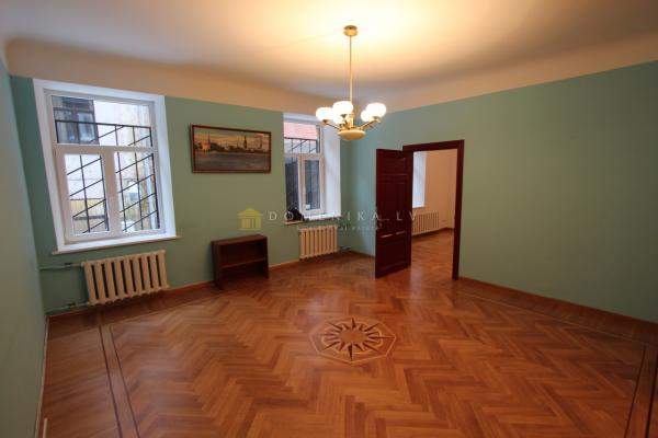 4-комнатная квартира в Латвии, г. Рига