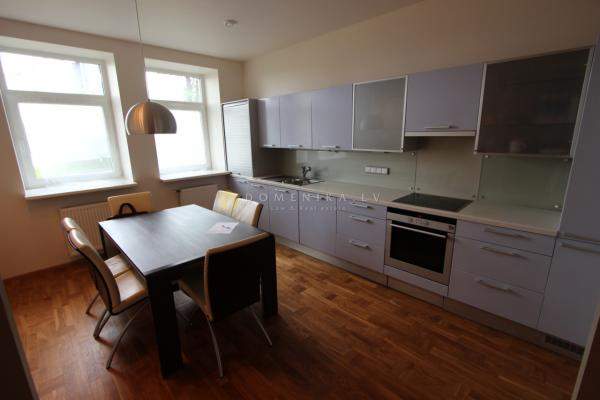 5-комнатная квартира в Латвии, г. Рига