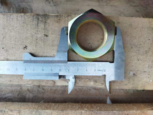 700-30-2032 / 3055 гайка М33х2 ЧТЗ