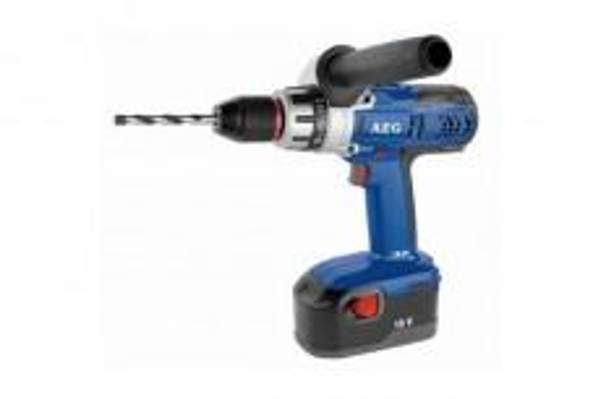 Аккумуляторная дрель AEG BBM 18 STX-R