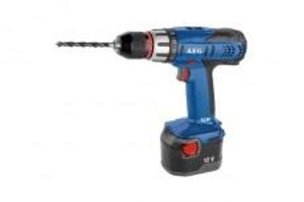 Аккумуляторная дрель AEG BS 12 X-R