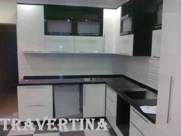 Акриловый камень или кварцевый агломерат