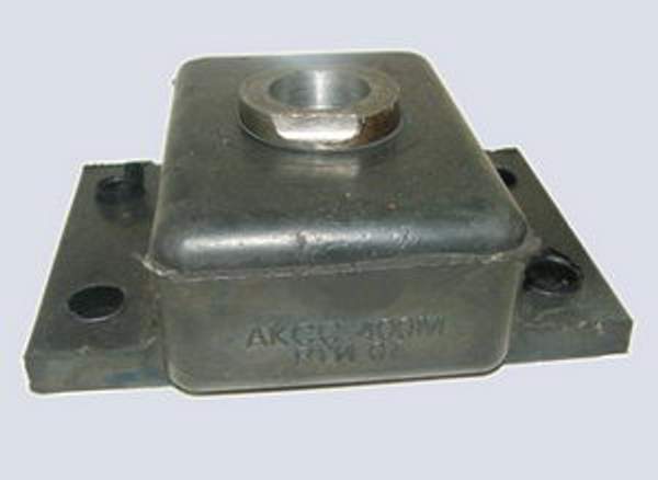 Амортизатор АКСС-400М подушка 700.00.10.020 крепления двигателя ЯМЗ 238, ЯМЗ 240 колесного трактора Кировец К 700, К 701