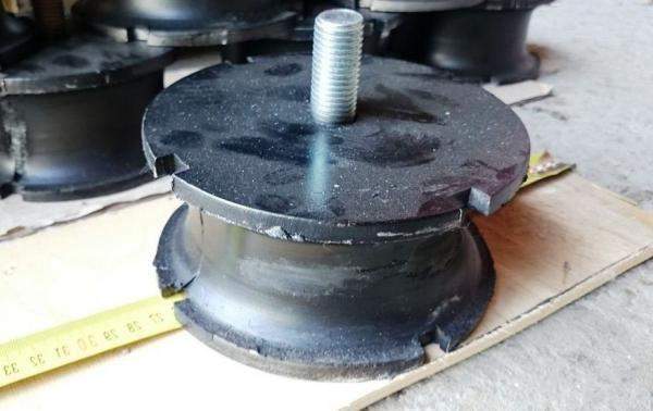 Амортизаторы (D100) для катков HAMM