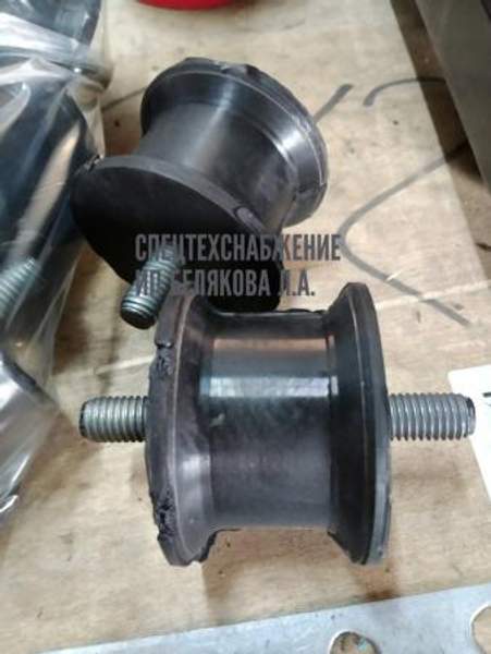 Амортизаторы катка под двигатель