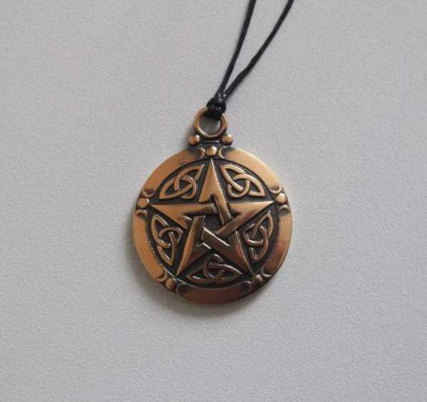 Амулет Пентаграмма луны