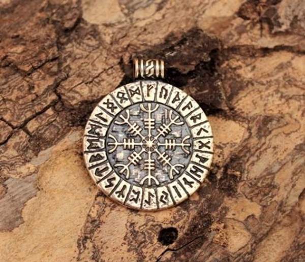 Амулет Шлем Ужаса