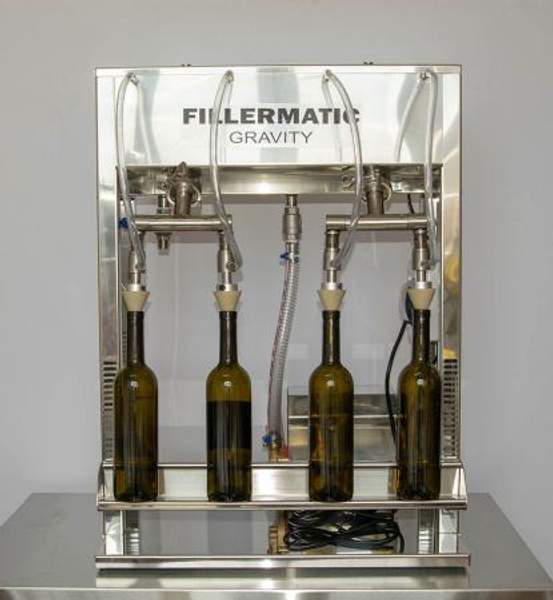 Аппарат розлива в ПЭТ и стеклянные бутылки от 0,2 до 2 л