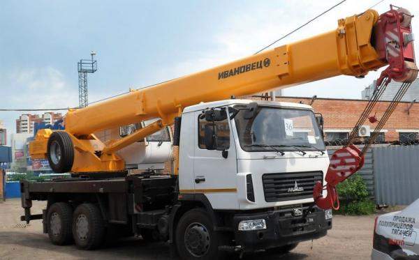 АРЕНДА АВТОКРАНА 25 ТОНН, СТРЕЛА 28 МЕТРОВ.