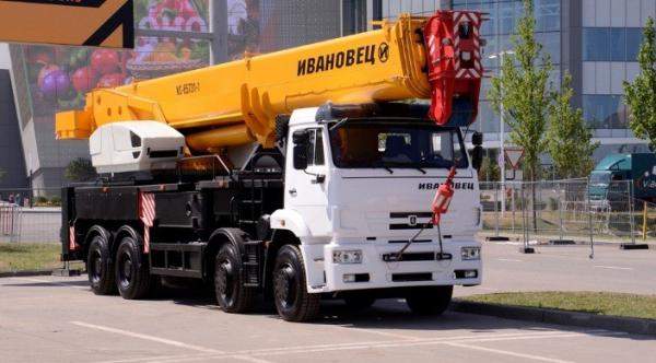 Аренда автокрана 35 тонн, стрела 30 метров на базе камаз. Екатеринбург и область