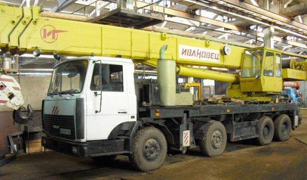 АРЕНДА АВТОКРАНА 50 ТОНН, СТРЕЛА 34 МЕТРОВ.