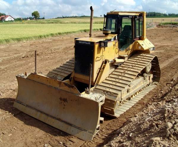 Аренда бульдозера Caterpillar D6 в СПб