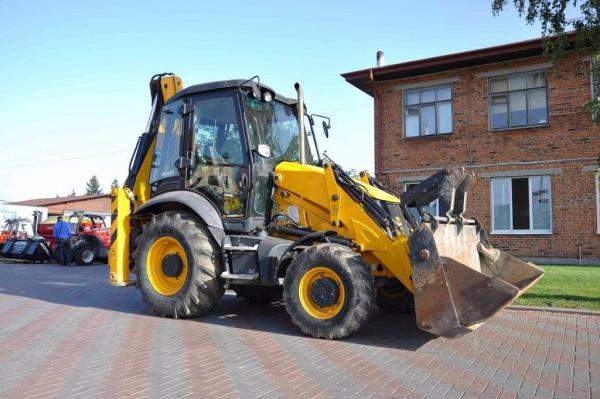 Аренда экскаватора-погрузчика JCB 3CX. Екатеринбург и область