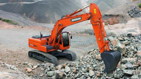 Аренда гусеничного экскаватора Doosan dx225lca. Екатеринбург и область