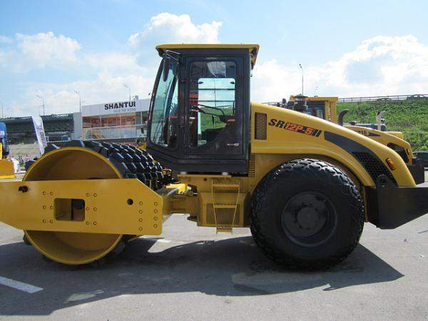 Аренда катка Shantui SR12P-5
