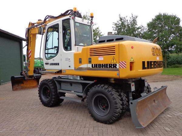 Аренда колёсного экскаватора Liebherr A900C
