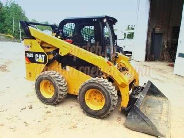 Аренда мини гусеничного погрузчика Caterpillar 262D