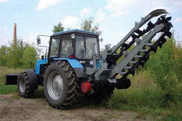 Аренда: Траншеекопатель, Бара, Грунторез - МТЗ-82, Т-150, DITCH WITCH, BOBCAT ширина копания 15,20,25,30,40,60,80 см.