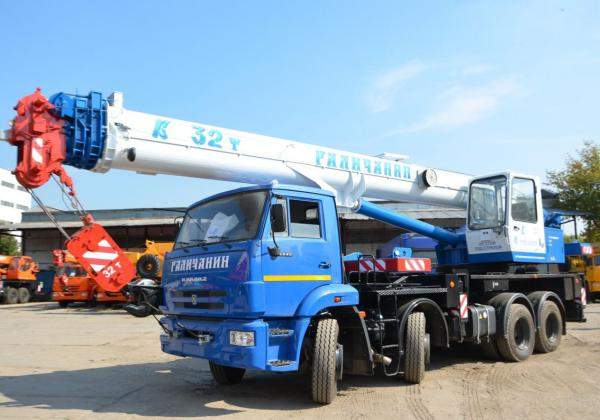 Автокран Галичанин КС-55729-1В,32т., длина стрелы 30,2м