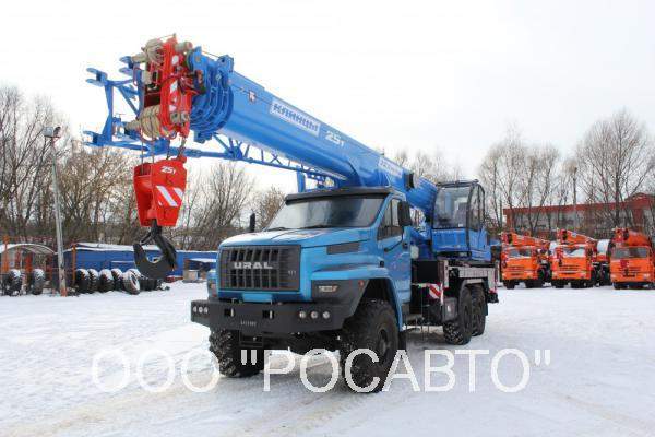 Автокран Урал Некст 25 тоннн