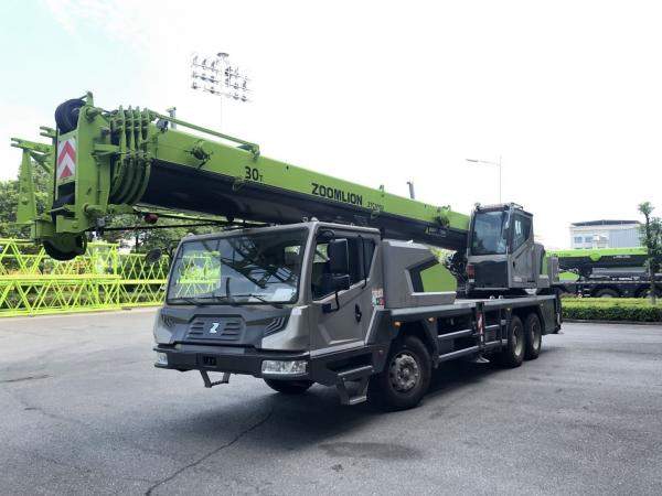 Автокран Zoomlion ZTC300V