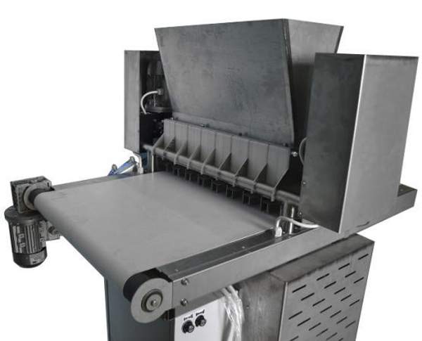 Автоматический 8-ми рядный дозатор начинки для профитролей