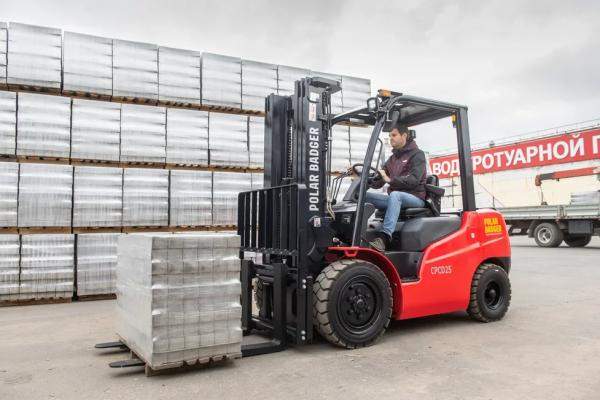 Автопогрузчик Polar Badger CPCD 25