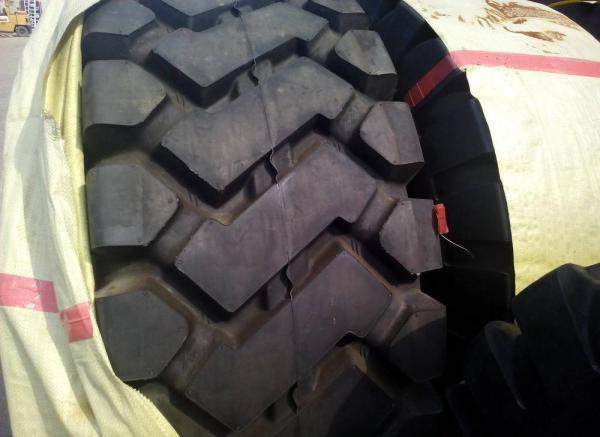 Автошина 23.5-25 WANLINING DH088 " битая волна", шт