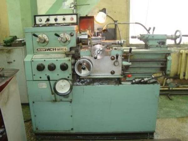 Б/у токарный станок ИЖ95ТС1