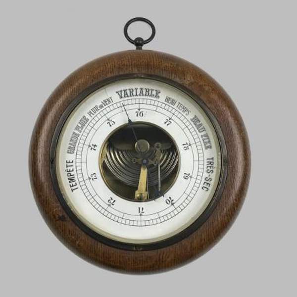 Барометр-анероид, старинный. Европа