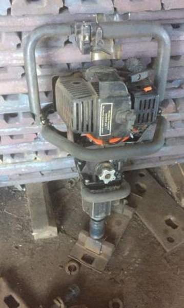 Бензогайковерт Vessel