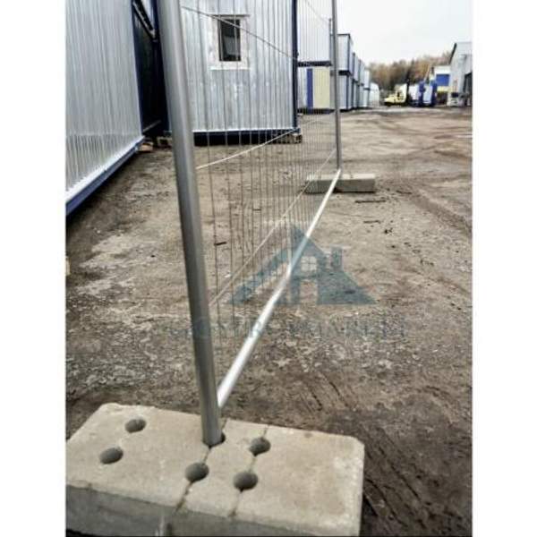 Бетонное основание для строительного временного ограждения