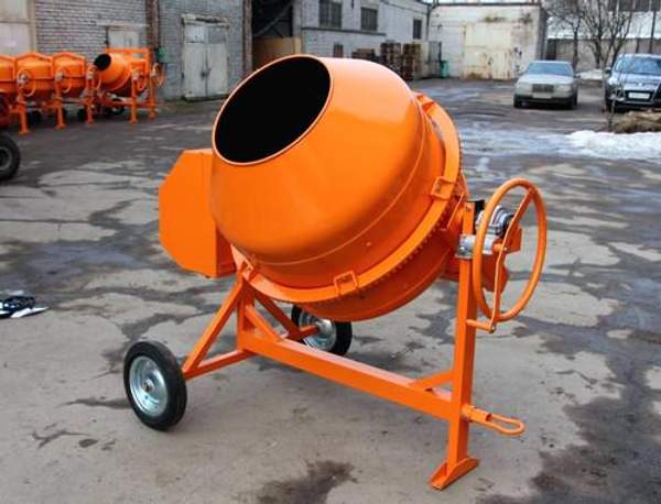 Бетономешалка ECO CM-170 (цельный сварной барабан, педаль для опрокидывания)