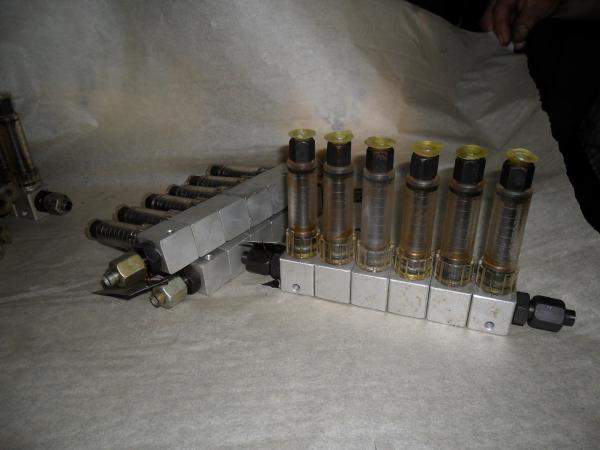 Блоки дроссельный смазочный БДИ2, БДИ4 и БДИ6