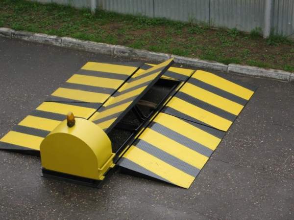 Блокиратор противотаранный