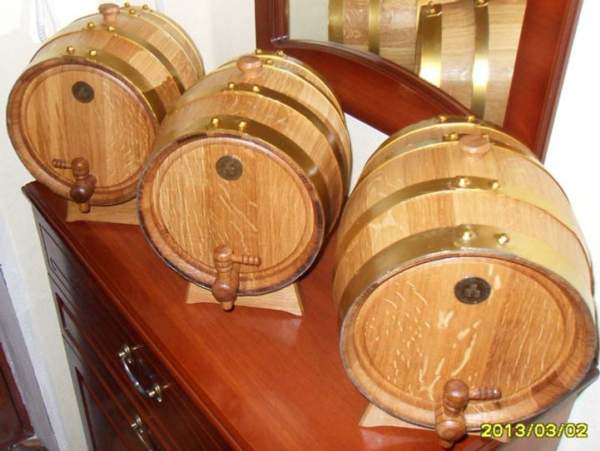 Бочка дубовая настольная на 10 л под вино, коньяк