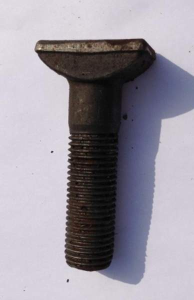 Болт клеммный М22х75