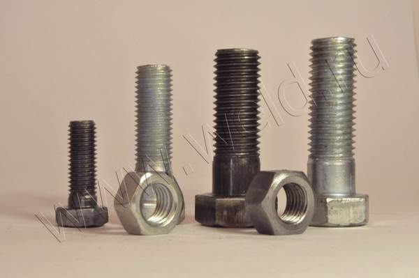 Болт М16х70 класс прочности 8,8 ГОСТ 7798-70