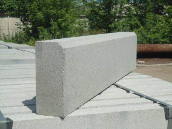 Бордюр для тротуара 1000х200х80 вибропрессвоанная (белая)