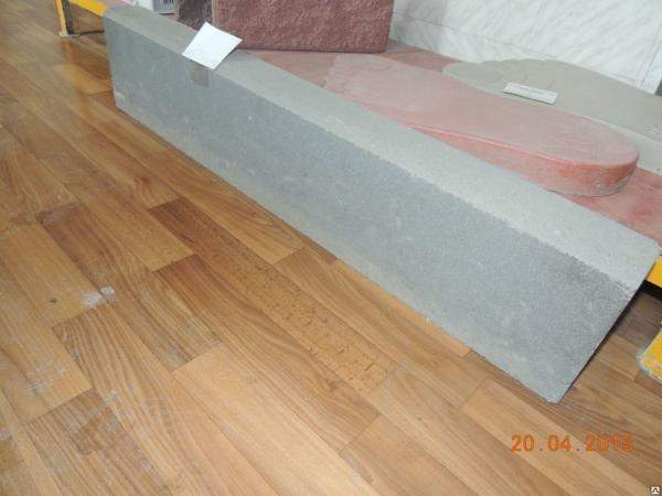 Бордюр тротуарный серый БР100.20.8