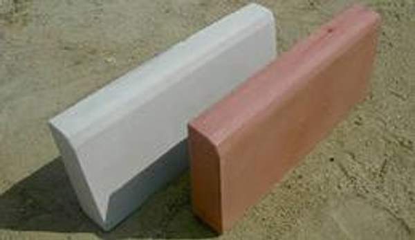 Бордюрные камни купить вибролитая 500х200х40 (коричневая)