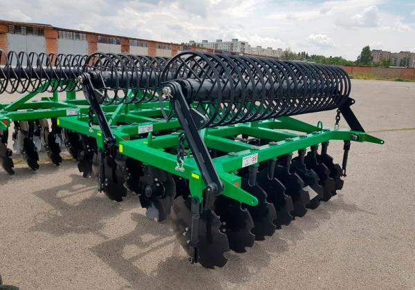 Борона дисковая (дискатор) навесная БД 2.6х2Н (к тракторам 80-90 л.с.)
