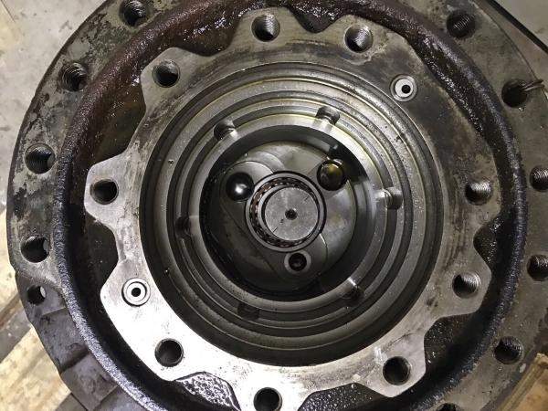 Бортовой редуктор без мотора Hitachi ZX230-1 (9233689,9233690)