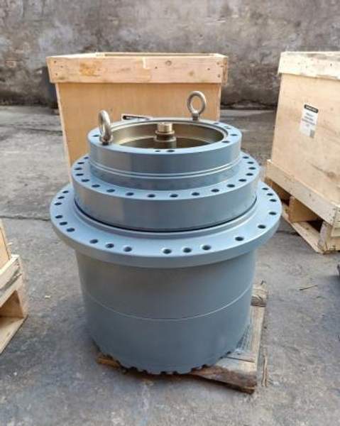 Бортовой редуктор без мотора Hyundai R260LС-9S (39Q7-42100)