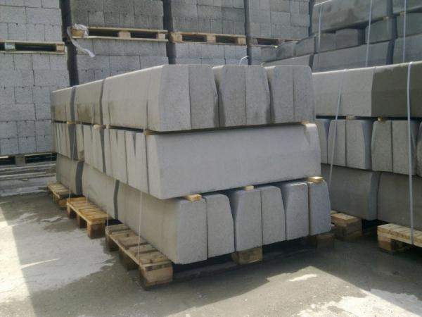 Борты дорожные 100х30х15 вибропрессованные