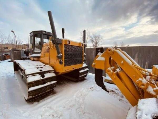 Бульдозер Б10МЧБ (ЯМЗ-238) (База трактор Т10-МЧБ.02-1Е) 6250х4280х3180 мм