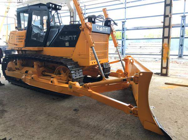 Бульдозер с поворотным отвалом Б10