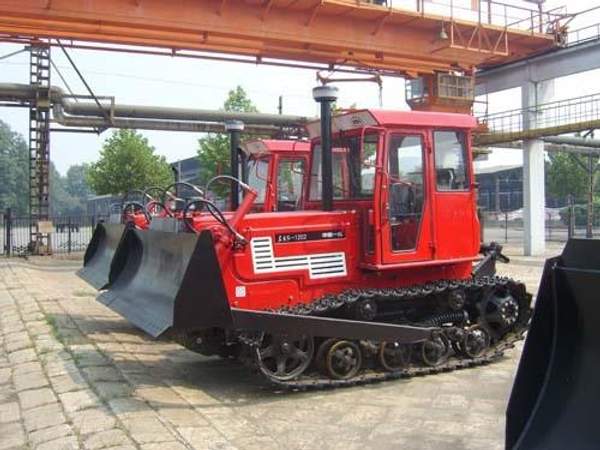 Бульдозер YTO 1202